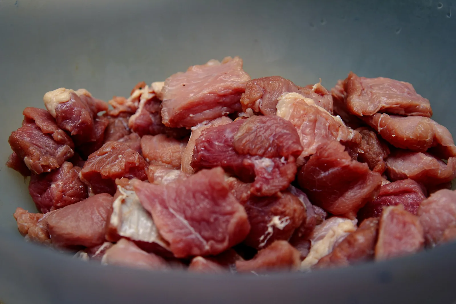 Coarsely cut beef rather than mince