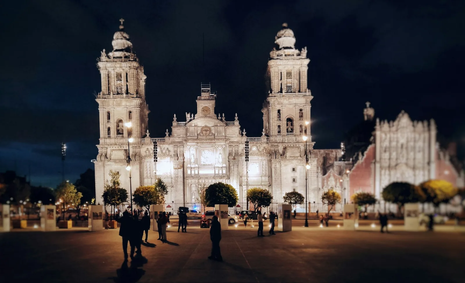A colonial city plaza in the evening