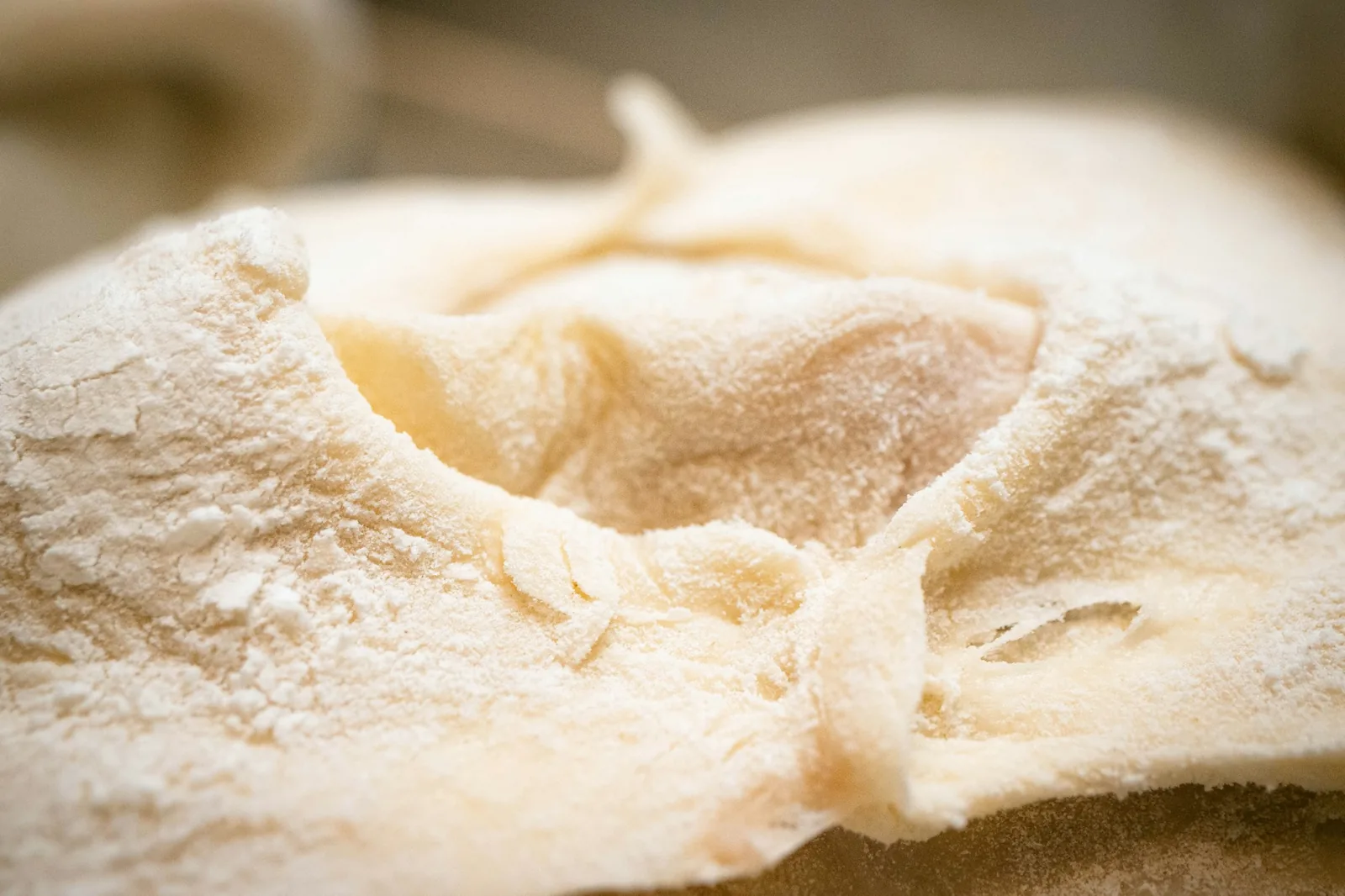 Flaky layered dough, the effect solid fat produces