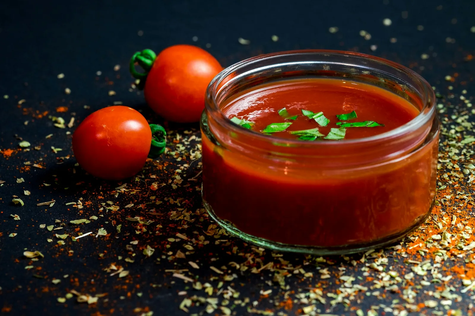 Blended tomato, onion and garlic