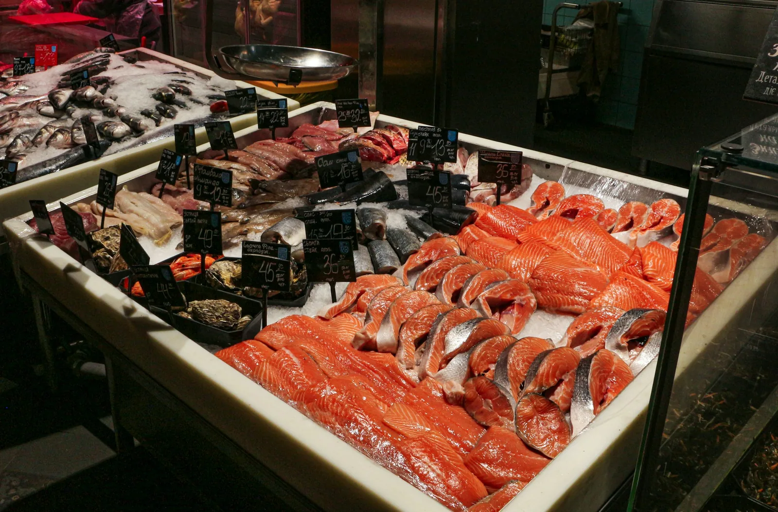 Fresh seafood displayed on ice