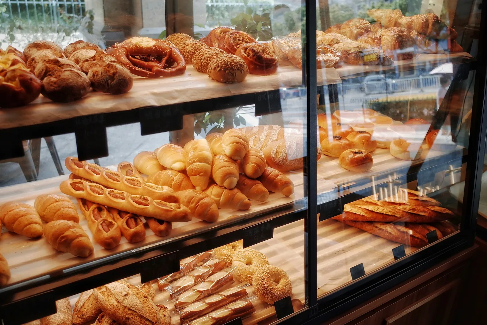 Bread cooling on the racks of a bakery