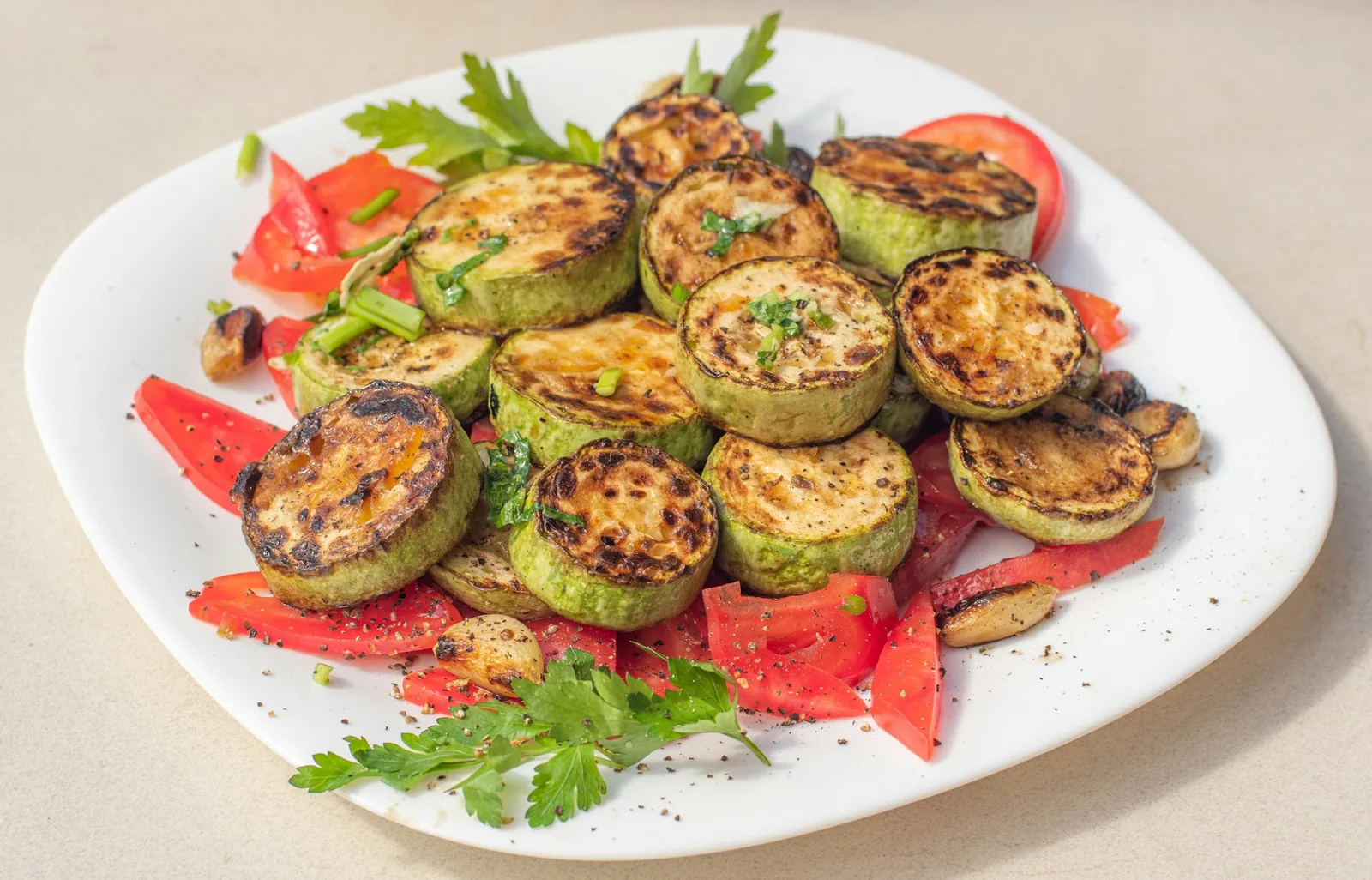 Grilled courgette, peppers and onions