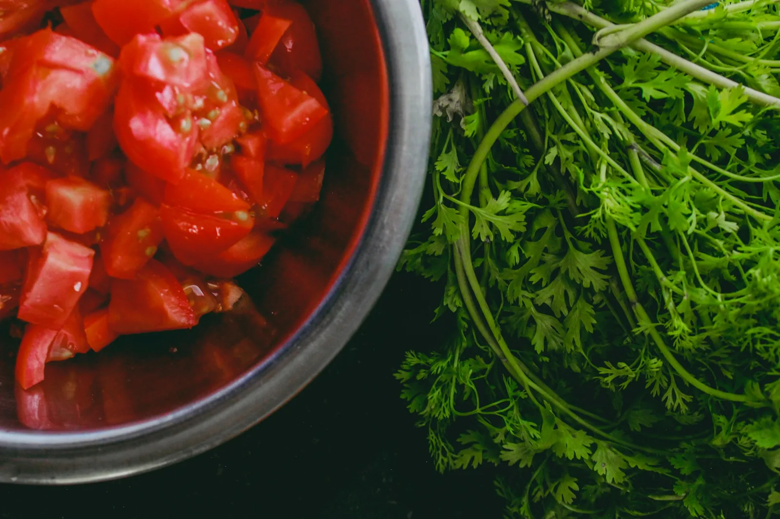 A fresh, uncooked tomato salsa